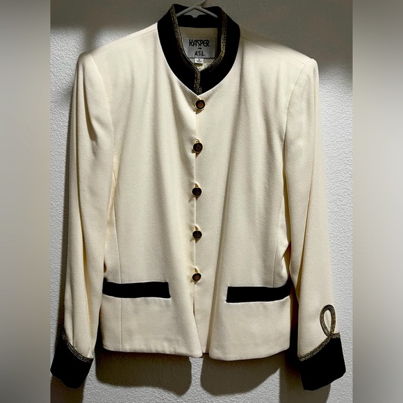 Women Cream Blazer - Picture 1 of 2